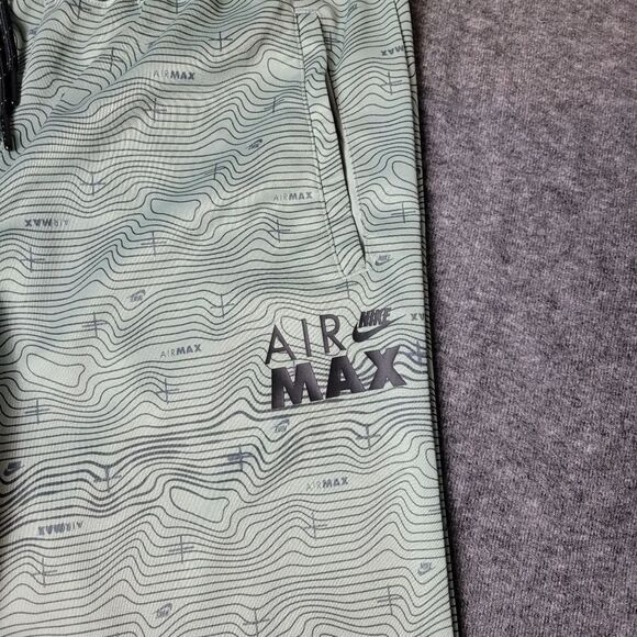 Nike Air Max All Over Print Men's Size L Shorts Grey Black DO7243-013 - Picture 3 of 10
